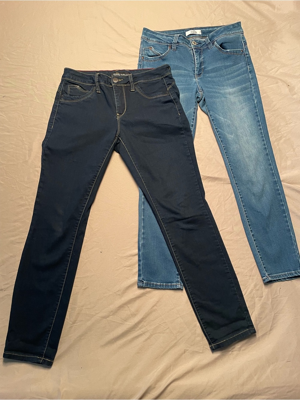 Royalty For Me Jeans Lot Women’s 8P - Navy Blue & Blue (2 Pairs)